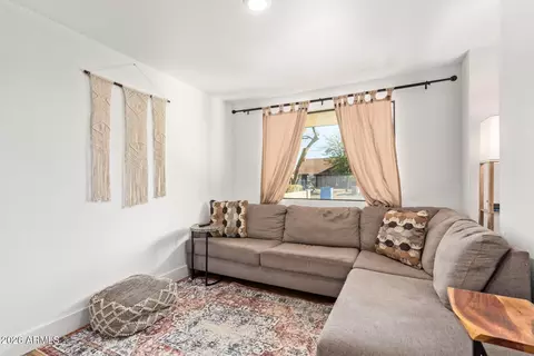 Living - 2320 E Harvard St, Phoenix, AZ 85006 photo 1 of 1