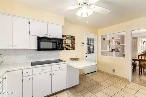 Kitchen - 5923 E Anaheim St, Mesa, AZ 85205 photo 3 of 4