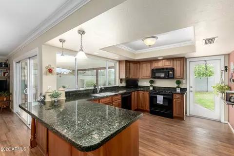 Kitchen - 1941 E Pebble Beach Dr E, Tempe, AZ 85282 photo 2 of 4