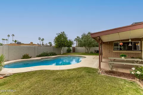 Exterior - 1941 E Pebble Beach Dr E, Tempe, AZ 85282 photo 8 of 9