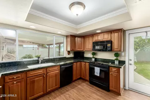 Kitchen - 1941 E Pebble Beach Dr E, Tempe, AZ 85282 photo 3 of 4