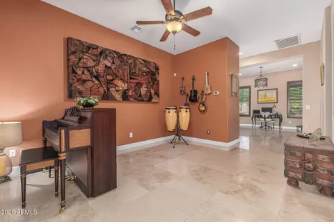Entry Way - 3139 E Harwell Rd, Phoenix, AZ 85042 photo 2 of 3