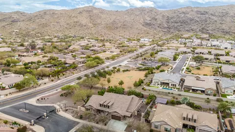 View/Area - 3139 E Harwell Rd, Phoenix, AZ 85042 photo 2 of 3
