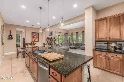 Kitchen - 3139 E Harwell Rd, Phoenix, AZ 85042 photo 3 of 3