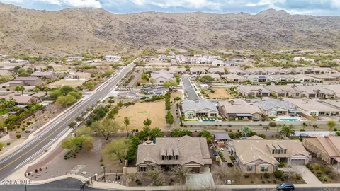 View/Area - 3139 E Harwell Rd, Phoenix, AZ 85042 photo 1 of 3