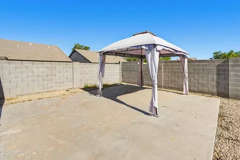 Exterior - 3818 W Carson Rd, Phoenix, AZ 85041 photo 6 of 10