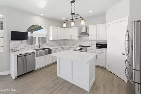 Kitchen - 3818 W Carson Rd, Phoenix, AZ 85041 photo 3 of 4