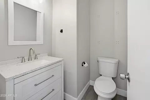 Bath - 3818 W Carson Rd, Phoenix, AZ 85041 photo 1 of 4