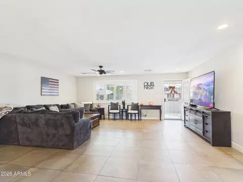 Living - 3110 E Lupine Ave, Phoenix, AZ 85028 photo 2 of 3