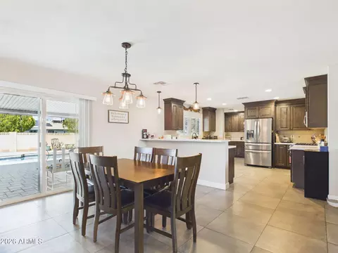 Dining - 3110 E Lupine Ave, Phoenix, AZ 85028 photo 1 of 1
