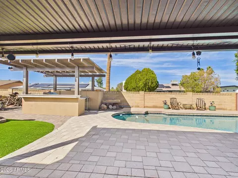 Exterior - 3110 E Lupine Ave, Phoenix, AZ 85028 photo 5 of 10