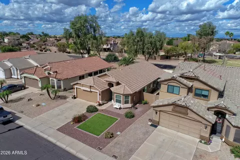 View/Area - 558 E Devon Dr, Gilbert, AZ 85296 photo 2 of 4