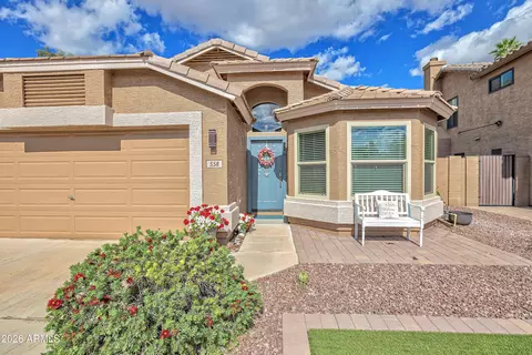 Exterior - 558 E Devon Dr, Gilbert, AZ 85296 photo 2 of 9