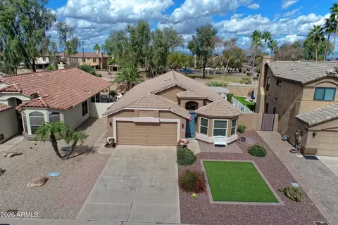 View/Area - 558 E Devon Dr, Gilbert, AZ 85296 photo 1 of 4