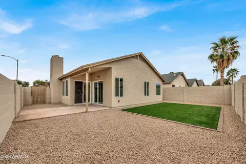 Exterior - 3109 E Kerry Ln, Phoenix, AZ 85050 photo 3 of 5