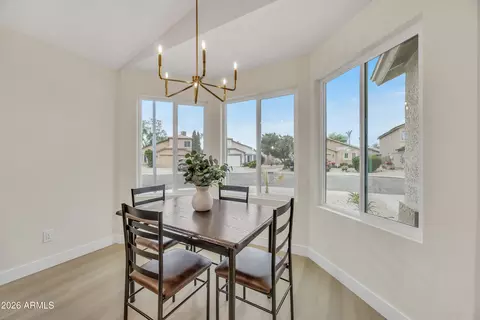 Dining - 3109 E Kerry Ln, Phoenix, AZ 85050 photo 2 of 2