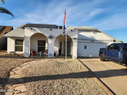 7814 W Cherry Hills Dr, Peoria, AZ 85345