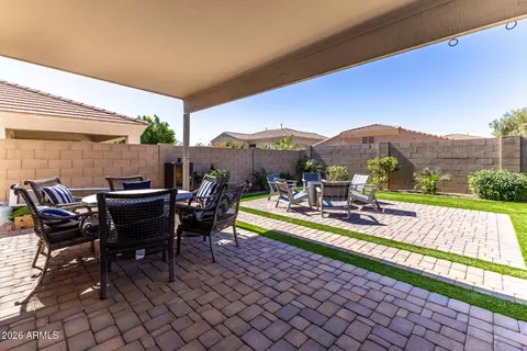 Exterior - 2507 E Rustling Oaks Ln, Phoenix, AZ 85024 photo 6 of 8