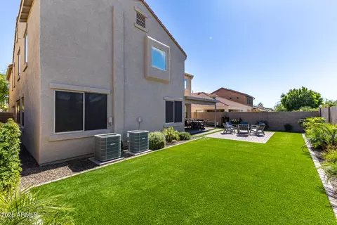 Exterior - 2507 E Rustling Oaks Ln, Phoenix, AZ 85024 photo 4 of 8