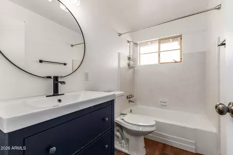 Bath - 611 Encanto Dr, Tempe, AZ 85281 photo 2 of 2