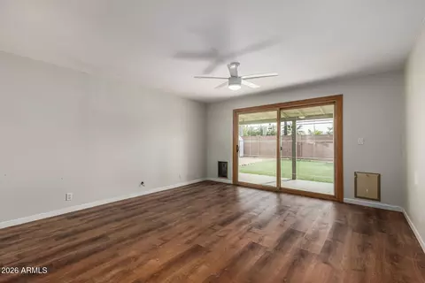 Living - 611 Encanto Dr, Tempe, AZ 85281 photo 2 of 4