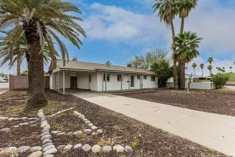 Exterior - 611 Encanto Dr, Tempe, AZ 85281 photo 2 of 4