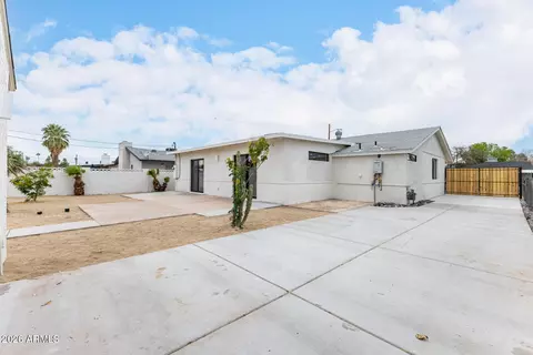 Exterior - 3247 E Sheridan St, Phoenix, AZ 85008 photo 3 of 6
