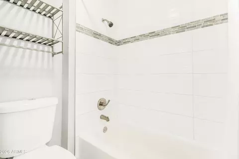 Bath - 3025 E Sierra St, Phoenix, AZ 85028 photo 3 of 3