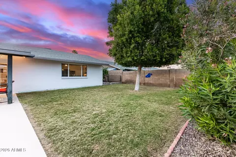 Exterior - 3025 E Sierra St, Phoenix, AZ 85028 photo 6 of 14