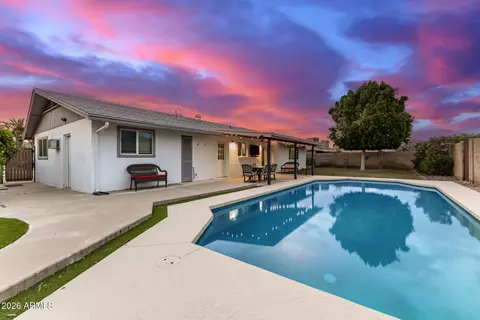 Exterior - 3025 E Sierra St, Phoenix, AZ 85028 photo 4 of 14