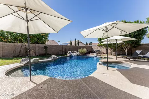 12421 W Encanto Blvd, Avondale, AZ 85392