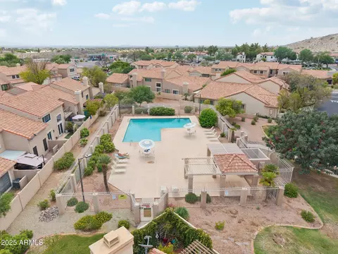 View/Area - 4223 E Cassia Way, Phoenix, AZ 85044 photo 5 of 15