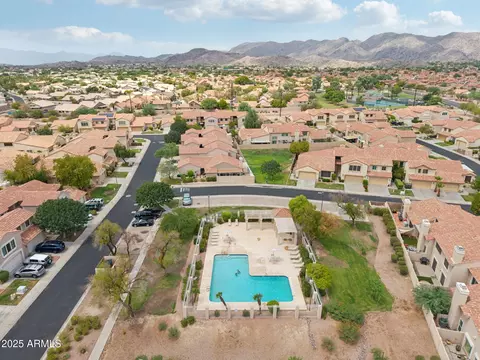 View/Area - 4223 E Cassia Way, Phoenix, AZ 85044 photo 8 of 15