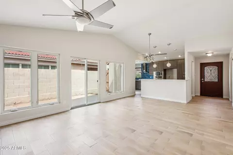 Living - 4223 E Cassia Way, Phoenix, AZ 85044 photo 5 of 8