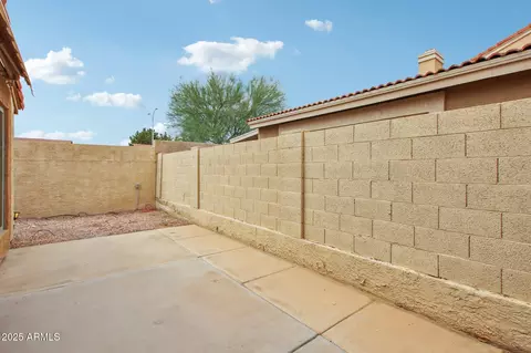 Exterior - 4223 E Cassia Way, Phoenix, AZ 85044 photo 4 of 9