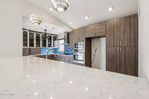 Kitchen - 4223 E Cassia Way, Phoenix, AZ 85044 photo 9 of 9