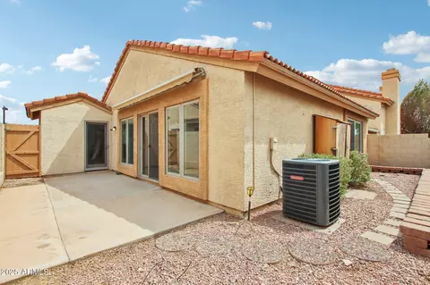 Exterior - 4223 E Cassia Way, Phoenix, AZ 85044 photo 7 of 9