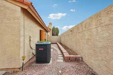 Exterior - 4223 E Cassia Way, Phoenix, AZ 85044 photo 8 of 9