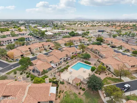 View/Area - 4223 E Cassia Way, Phoenix, AZ 85044 photo 7 of 15