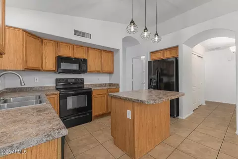 Kitchen - 2326 W Gambit Trl, Phoenix, AZ 85085 photo 2 of 2