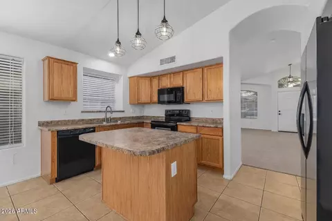 Kitchen - 2326 W Gambit Trl, Phoenix, AZ 85085 photo 1 of 2