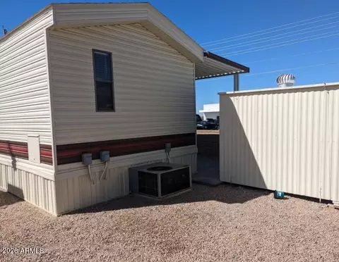 929 N Delaware Dr #B, Apache Junction, AZ 85120 photo 5