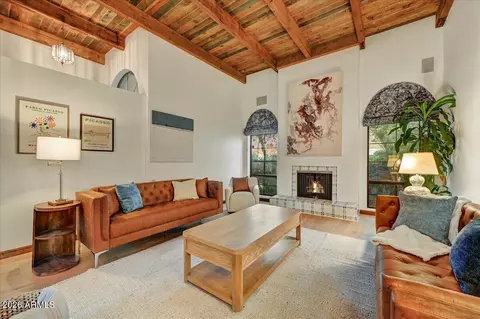 Living - 2550 E Denton Ln, Phoenix, AZ 85016 photo 2 of 3