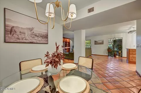Dining - 2550 E Denton Ln, Phoenix, AZ 85016 photo 1 of 4