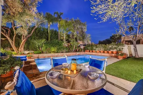 2550 E Denton Ln, Phoenix, AZ 85016