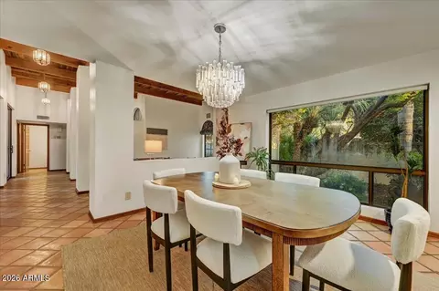 Dining - 2550 E Denton Ln, Phoenix, AZ 85016 photo 3 of 4