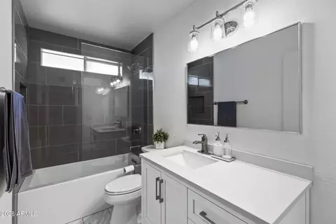 Bath - 1867 E Oxford Dr, Tempe, AZ 85283 photo 1 of 3