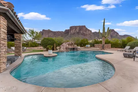 5850 E Concho St, Apache Junction, AZ 85119