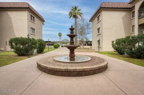 Exterior - 3033 E Devonshire Ave #3032, Phoenix, AZ 85016 photo 2 of 4