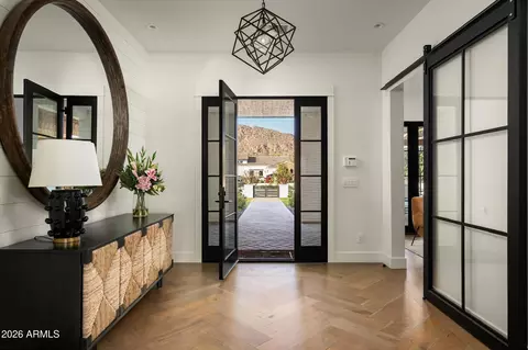 Entry Way - 5903 E Lafayette Blvd, Phoenix, AZ 85018 photo 1 of 3
